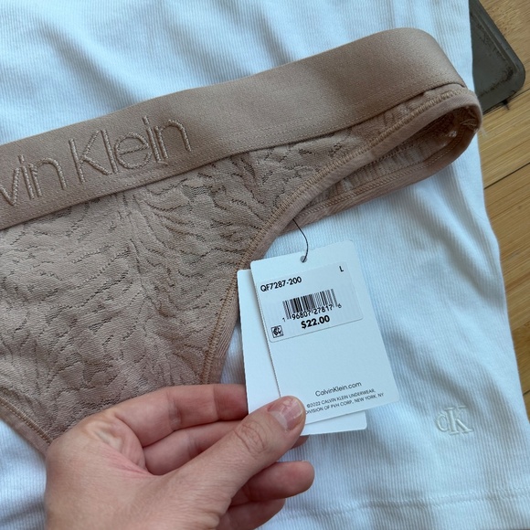 🤍 Calvin Klein Ribbed Tank + Lace Thong Set (New with Tags) - Picture 4 of 6